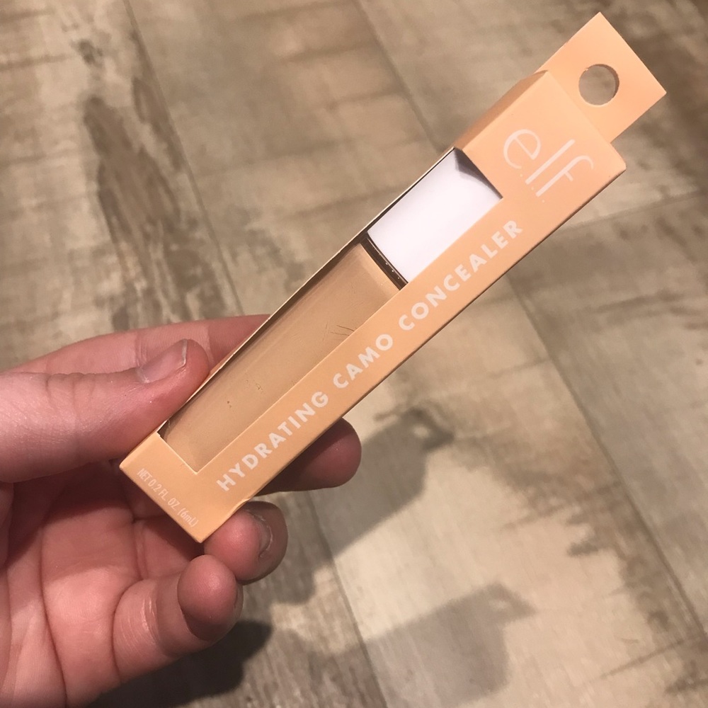 Elf Hydrating Camo Concealer